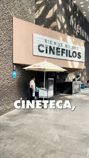 Gerardo Ravelo Instagram - Visitando la cineteca @oggijeans #BuenFin #RompeConLoOrdinario #cine #peliculas #cineteca