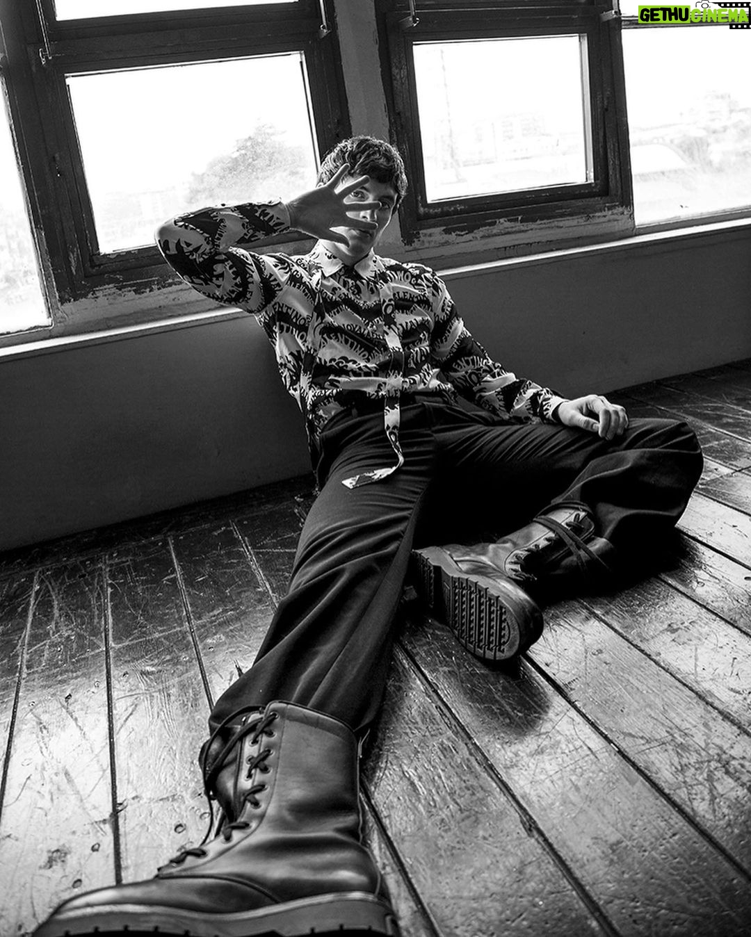 Giacomo Ferrara Instagram - MAN IN TOWN 🖤 Editor in Chief: Federico Poletti @federicopoletti Photographer: Davide Musto @davide_musto Text: Marco Marini @marcomar987 Stylist: Alfredo Fabrizio @alfredofabrizio_aeffe Photographer assistant: Valentina Ciampaglia Stylist assistant: Chiara Polci Hair: Alessandro Rocchi @alessandrorocchihair #simonebelliagency Make-up: Charlotte Hardy @hardy_charlotte_mua #simonebelliagency @manintownofficial @therumorsufficiostampa 💘