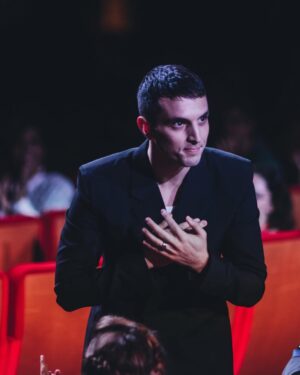 Giacomo Ferrara Instagram - Premiere Suburræterna
@romacinemafest 

Dal 14 Novembre in tutto il mondo solo su Netflix

@netflixit 
@cattleya_produzione 

Total Look @givenchy 🖤
Stylist @peggyrice 
Press @upgradeartist 
Agency @moviement_agenzia