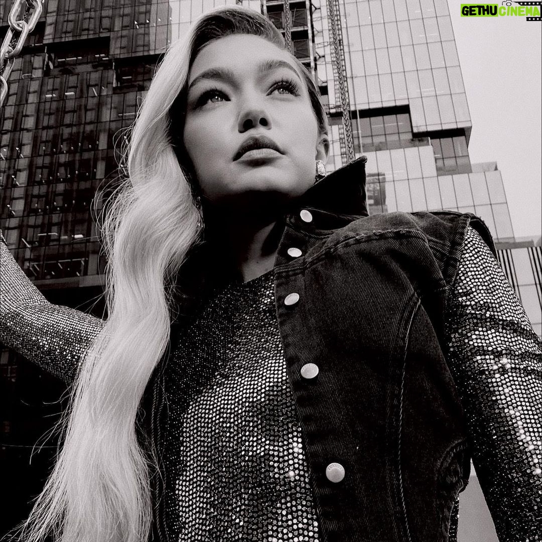 Gigi Hadid Instagram - back 2 work ! nyc x paris