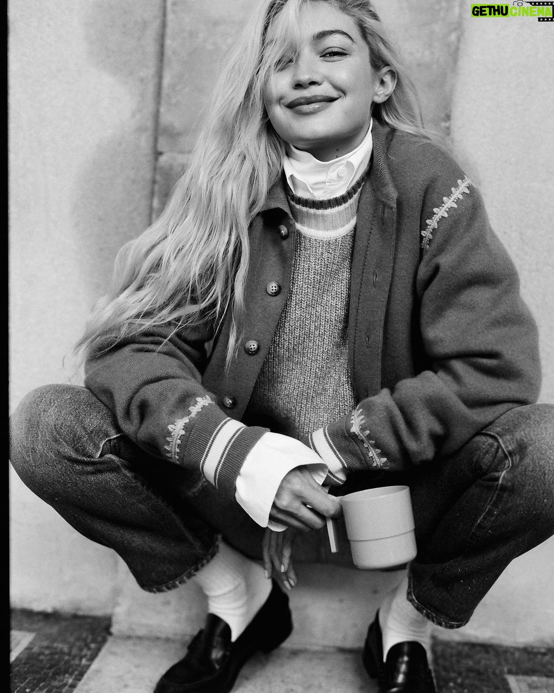 Gigi Hadid Instagram - @GUESTINRESIDENCE “VARSITY FUNK” drop is NOW LIVE ! Only at guestinresidence.com 💛🧡💚