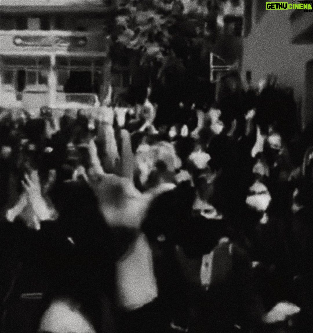 Gigi Hadid Instagram - To the GIRLS, WOMEN, FREEDOM FIGHTERS of Iran: We see you. We are in awe of you. We are behind you. So much courage!!! You deserve to express yourself however you deem fit. Sending strength! ❤️🔥 #ripmahsaamini #nikashakarami🥀🖤