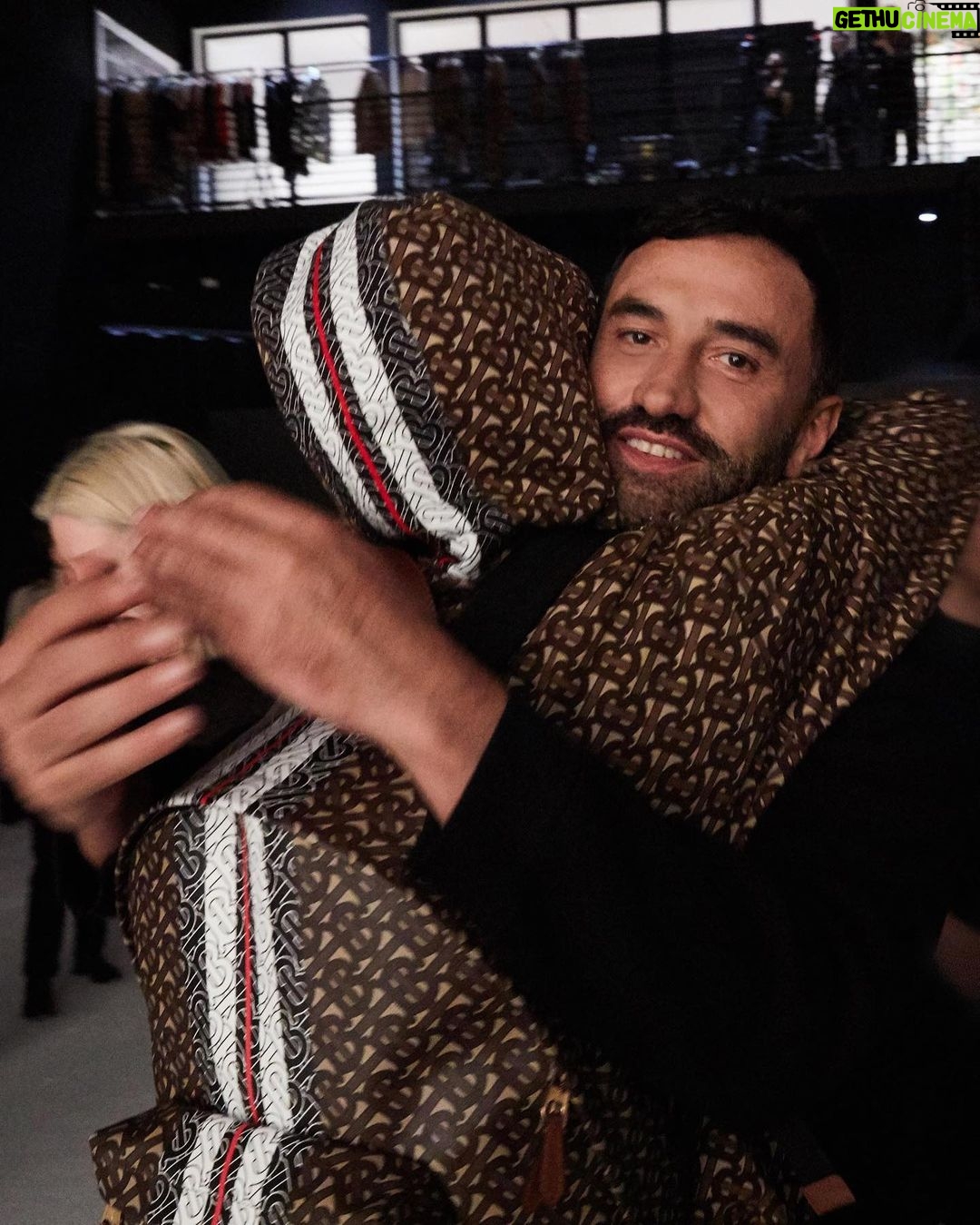 Gigi Hadid Instagram - Thank you for my @burberry memories over the years @riccardotisci17 🇬🇧 I love you! It’s an honor to be a small part in your great legacy🤍 So excited to see where you take us next 💭