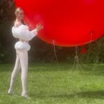 Gigi Hadid Instagram – *making of* le chouchou @jacquemus — such a fun day ❣️🎪