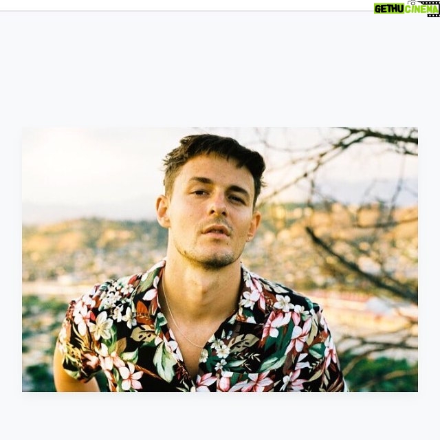 Giles Matthey Instagram - Another good lil picky from @ysaperez . I wonder how many Hawaiian shirts a human needs? How many should a guy own? One ? 25? #toomanyhawaiianshirts
