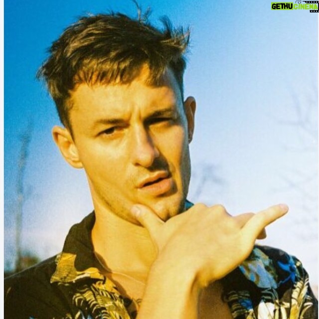 Giles Matthey Instagram - “You talking trash about my Hawaiian brah?!” Did this shoot with @ysaperez Who was a rock star. Thanks for these gems and your time ! What do you guys think? Hawaiian shirts can be triumph or disaster......