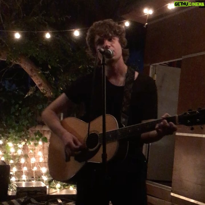 Giles Matthey Instagram - Step bro rockin @lukazaiide @thekooksmusic #proud #bewhoyouare
