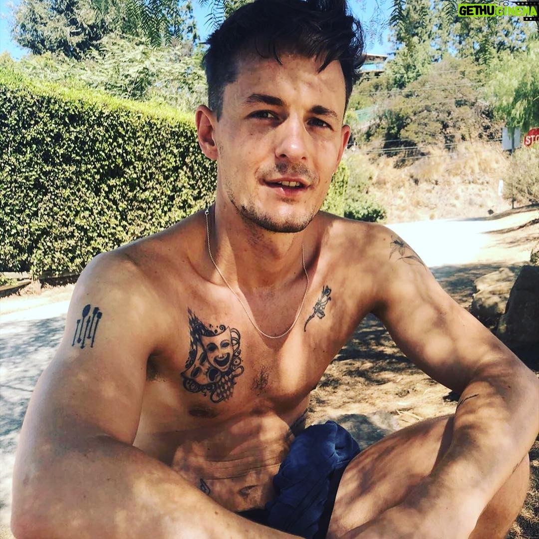 Giles Matthey - 6.5K Likes - Sweat Runyon down ma face. You guys glad summer is over soon? #la