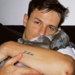 Giles Matthey Instagram - Miss ma dog 🐕 #lilpupper #dog #sleepyseal