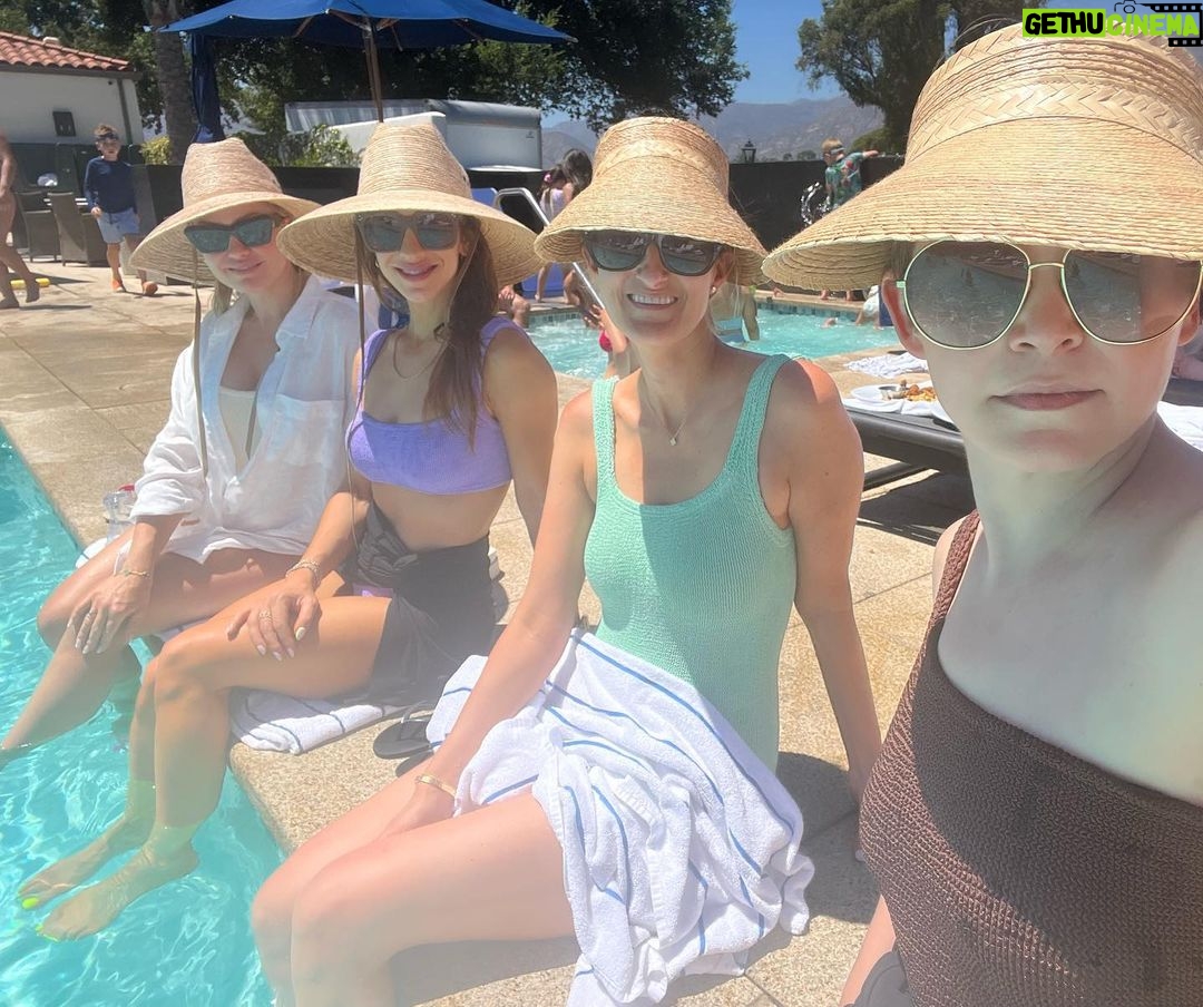Ginnifer Goodwin Instagram - @abbyarad + @hunza.g / unplanned + not an ad