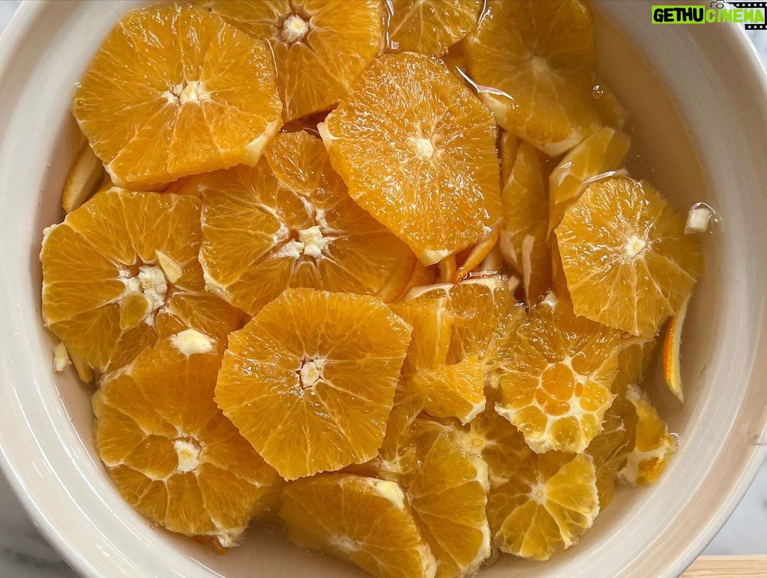 Ginnifer Goodwin Instagram - If you are ever making marmalade for @joshdallas, soak the pith and peel overnight to eliminate the bitterness. Also, please reuse your canning jars (but not your lids.)