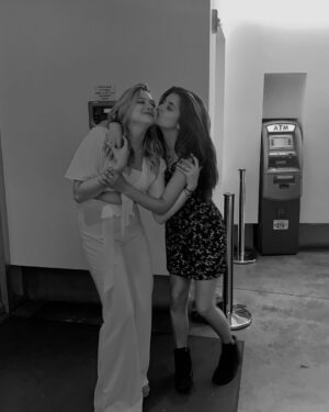 Giorgia Whigham Instagram - Anyways it’s her world we’re just living in it. Happy birthday my bestfriend even though you’re 24 we will always be just two babies😌👻🤠👩‍❤️‍💋‍👩🦹‍♀️🤌💰✈️✨🎈🔮💵🚼💝