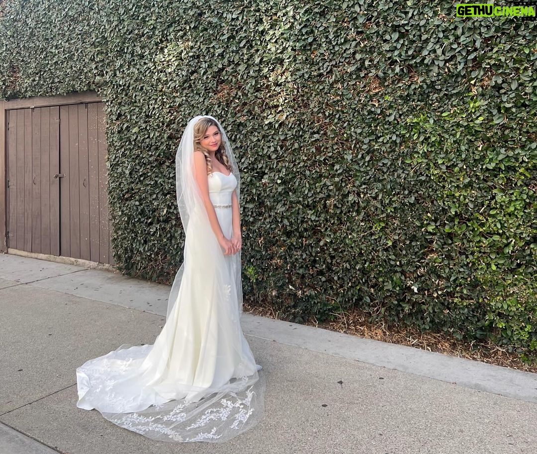 Giorgia Whigham Instagram - Life and a wife