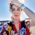 Giorgia Wurth Instagram – Io ho un’amica bravissima
Che disegna abiti bellissimi
Per ragazze petalosissime

Andate a trovarla qui : @malulu_milano
E poi ditemi🌹 Mare Mare