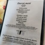 Giorgia Wurth Instagram – Con il piede destro sono in Slovenia, con quello sinistro in Italia.

Che terre meravigliose.

Grazie a @robertoleone_airfilm.it per le foto (solo quelle belle sono le sue, se scorrete) e a Vittorio per avermi ceduto la giacca (ma solo perché lui non aveva freddo) Italy-Slovenia Border