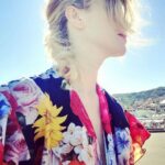 Giorgia Wurth Instagram – Io ho un’amica bravissima
Che disegna abiti bellissimi
Per ragazze petalosissime

Andate a trovarla qui : @malulu_milano
E poi ditemi🌹 Mare Mare