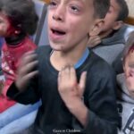 Giorgia Wurth Instagram - Mentre io sono al parco a giocare con i miei figli, migliaia di bimbi, uguali ai miei figli, sotto sotto shock, terrorizzati. E sono i più fortunati, perché ancora vivi, per ora. Il mio paese è complice di tutto ciò. L'indifferenza verso questi innocenti, il silenzio con cui si appoggia questo crimine umanitario, è disgustoso. Anche qui io dico FACCIAMO RUMORE. Ti prego, @giorgiameloni esci dall'omertà. Dì qualcosa, fai qualcosa. Condividi lo sdegno di milioni di italiani che tutto questo non lo accettano. E voi, giornalisti faziosi e ubbidienti, perché non raccontate davvero quello che sta succedendo?? @larepubblica @corriere @enricomentana Non lasciamoli soli. Reagiamo, AGIAMO. #freepalestine #gaza
