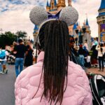 Giovanna Ewbank Instagram - Bem que me disseram que esses dias na @disneyworld.brasil seriam mágicos! E foram. Mas foram além de mágicos, foram dias de muito amor, união, emoções, momentos únicos em família, descoberta e MUITA felicidade!!! Viemos na hora certa, a primeira vez de todos, e cada um curtindo a Disney da sua maneira…muito obrigada por esse convite tão ESPECIAL @disneyworld.brasil essa viagem ficará pra sempre nos nossos corações e na nossa memória!!! ❤️✨✨✨ Disney World