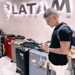 Giovanna Ewbank Instagram - Chegamos! Nós, nossas 14 malas e toda animação e expectativa pra essas nossas férias de fim de ano aqui em Miami e Orlando. E claro que viemos com todo o conforto e experiência da @latambrasil que é a companhia aérea que mais conecta os brasileiros com o Brasil e o mundo e tem mais de 75 destinos nacionais e internacionais e tá presente em mais de 90 aeroportos no exterior. Alguém tem dúvidas que vão ser as melhores férias da minha galerinha?? Acompanhem a trupe pq aventura não vai faltar 😂✈️
