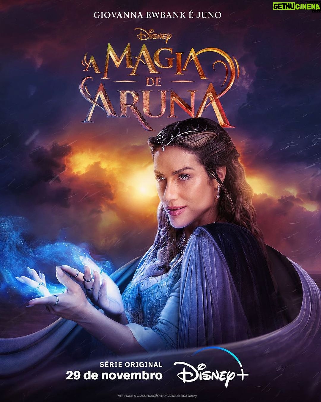 Giovanna Ewbank Instagram - A gente sempre sonha em ser princesa da Disney, mas ser uma bruxa da Disney foi além das minhas expectativas 🥹. Dia 29 de novembro estreia “A Magia De Aruna”, série que eu tenho a honra de protagonizar junto com artistas mulheres incríveis! Uma série lúdica, linda, cheia de efeitos especiais pra gringo nenhum botar defeito e com um elenco incrível. Sonhem sempre. Sonhem grande. Ousem Sonhar. Sonhos se realizam e a Giovanna que queria ser atriz desde muito novinha, tá muito feliz com a realização desse sonho! (até emocionei agora 😮💨) VEM, JUNO! VEM, A MAGIA DE ARUNA! 🧙♀️🧙🏾♀️🧙🏻♀️ Já consigo ver os olhinhos dos meus filhos brilhando vendo a mamãe como uma personagem da @disneyplusbr 🥰 @disneyplusbr @jamillymariano @erikajanuza @cleo @suzipires