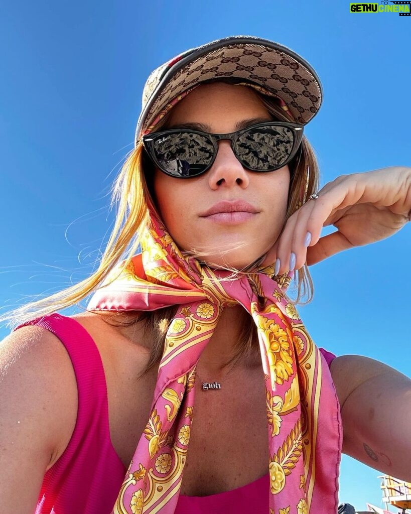 Giovanna Ewbank Instagram - Sumida por motivos de estar vivendo por aí! 🥰 Miami, Florida
