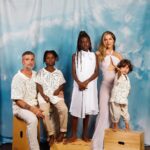 Giovanna Ewbank Instagram - FELIZ ANO NOVOOOO!!! ✨ Nossa família deseja que esse novo ano seja cheio de realizações, amor, saúde e muitas felicidades para todos vocês! Desejamos mais oportunidades, empatia e amor ao próximo! Que 2024 seja LINDO para TODOS NÓS!!!✨✨✨ #happynewyear #felizanonovo #2024 #familiaewbankgagliasso 📷 @alexsantanaphotographer Fundo @galpaooito ✨ Miami, Florida