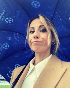 Giulia Mizzoni Instagram - Che v’avevo detto… 🌧️💪🏻😒 Ma domani è un altro giorno! Anzi è IL giorno di #napolieintracht. Il Napoli cerca la prima qualificazione ai quarti di #Champions della sua storia! Ve la raccontiamo noi, dalle 19.30 solo su Prime Video 🤩 #napoli #championsleague #ucl #roundof16 #rain #raining Stadio Diego Armando Maradona