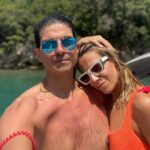 Giulia Mizzoni Instagram - Finché la barca va...🚣‍♀️ 🚣‍♂️🚤⛵️🛥 #familyfirst #familytime #familytrip #familia #family #summervibes #summertime #summerlook #estateinsieme #Grecia #greece #greecelover #greecestagram #greciaviaggi #lefkada #lefkadaisland #noi