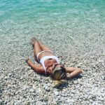 Giulia Mizzoni Instagram – Scorrendo la galleria estiva πππ¬π·
Grazie Pietro, amore di mamma, perchΓ© (a differenza di tuo padre) fai foto fighissimeβ¦ senza bisogno che ti obblighi, peraltro π
@francescod.stefano ti amo lo stesso π©΅
#summer #summervibesβοΈ #family #realestate #mare #blumare Greece