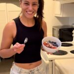 Gloria de Paula Instagram – Se liga nessa receita delícia com whey da @puravida.com.br 🥰
Entra no site e com o cupom GLORIAPURAVIDA vcs tem desconto + creme dental tea tree de brinde 🫶🏻