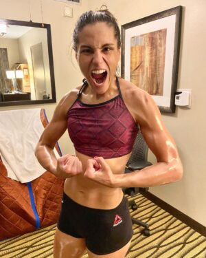 Gloria de Paula Instagram - On weight ✅ #UFCAustin