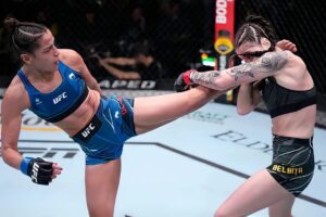 Gloria de Paula Instagram - Não vejo a hora de entrar em ação e fazer o que amo. 😍 #tbt 

Can't wait to get in the octagon and do what I love again. See you in Austin, TX. 😍 #UFCAustin