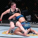 Gloria de Paula Instagram - Não vejo a hora de entrar em ação e fazer o que amo. 😍 #tbt Can't wait to get in the octagon and do what I love again. See you in Austin, TX. 😍 #UFCAustin