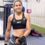 Gloria de Paula Instagram - Work in progress. 🧠🎯 American Top Team