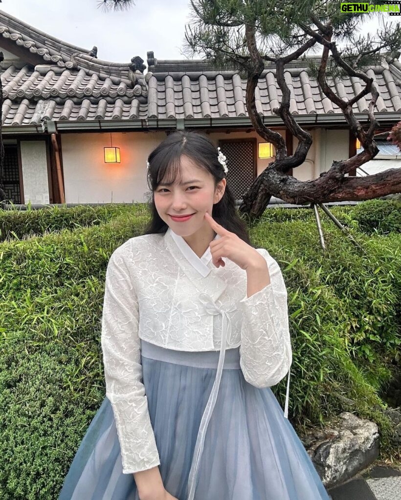 Go Eun-young Instagram - 갑자기 #전주 #여행 #사진 올리기 지금 아니구 #봄 . #한복 #hanbok . #전주여행 #모델 #여자모델 #오오티디 #일상 #selfie