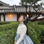 Go Eun-young Instagram - 갑자기 #전주 #여행 #사진 올리기 지금 아니구 #봄 . #한복 #hanbok . #전주여행 #모델 #여자모델 #오오티디 #일상 #selfie