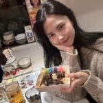 Go Eun-young Instagram - #근황 #사진 #폭탄 #얍 ! ☺️ . 뭔가 정신없이 우다다다 하루씩 보내는 중! . #크리스마스 . #모델 #여자모델 #연기 #셀피 #selfie #일상
