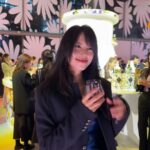 Go Eun-young Instagram - #광고 로얄살루트의 새로운 패션 컬렉션 런칭 파티 . 로얄 살루트 니트로 마셔도 칵테일로 마셔도 완벽 🥃 . . 영국의 패션 디자이너 ‘리차드 퀸’과 럭셔리 위스키 ‘로얄살루트’가 함께 협업해 선보이는 한정판 #로얄살루트21년리차드퀸에디션2 를 글로벌 최초로 한국에서 처음 선보였다고 합니당~ . . 🌼 플라워 패턴이 새겨진 세 가지 디자인의 로얄살루트 보틀! 한정 수량으로만 판매된다는데 세상 이쁘고 넘 맛있었뜨앙 . . @royalsalute #로얄살루트 #로얄살루트패션에디션 #로얄살루트21년 #로얄살루트21년리차드퀸에디션2 #한정판 #RoyalSalute #RichardQuinn #RoyalSaluteXRichardQuinn #모델 #여자모델 #코스메틱 #메이크업 #스모키 . 경고: 지나친 음주는 뇌졸중, 기억력 손상이나 치매를 유발합니다. 임신 중 음주는 기형아 출생 위험을 높입니다.