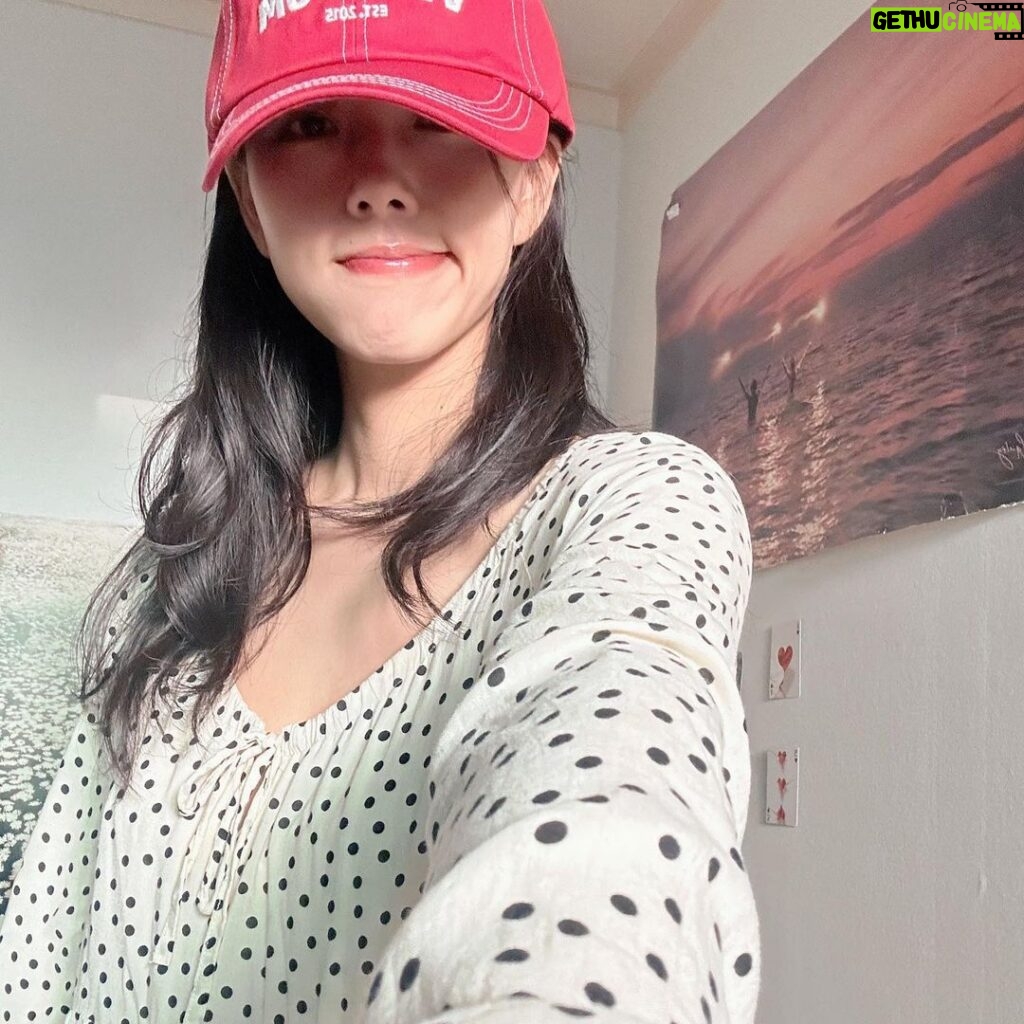 Go Eun-young Instagram - #햇살 #좋아요그램 #주말 #가을 이냥! . . . #베루툼 #verutum . #모델 #여자모델 #셀피 #selfie #프리랜서모델 #일상 #오오티디 #photo #instadaily
