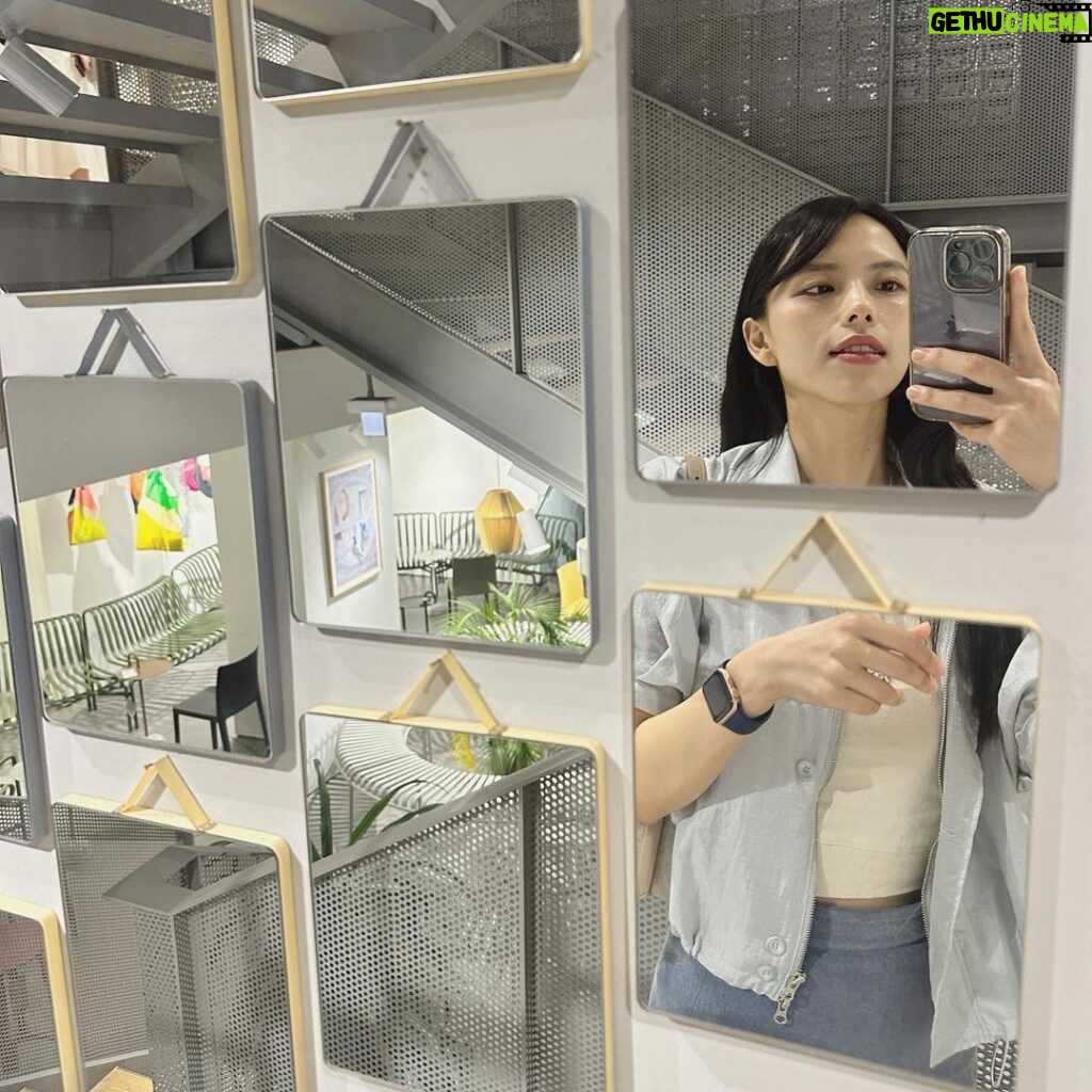 Go Eun-young Instagram - 어제 토끼 모양 구름 본 사람! #토끼 #구름 #인스타그램 오류 그만 떴으면 으그그극 . . . . #셀피 #selfie #모델 #일상 #데일리 #프리랜서모델 #오오티디 #데일리룩
