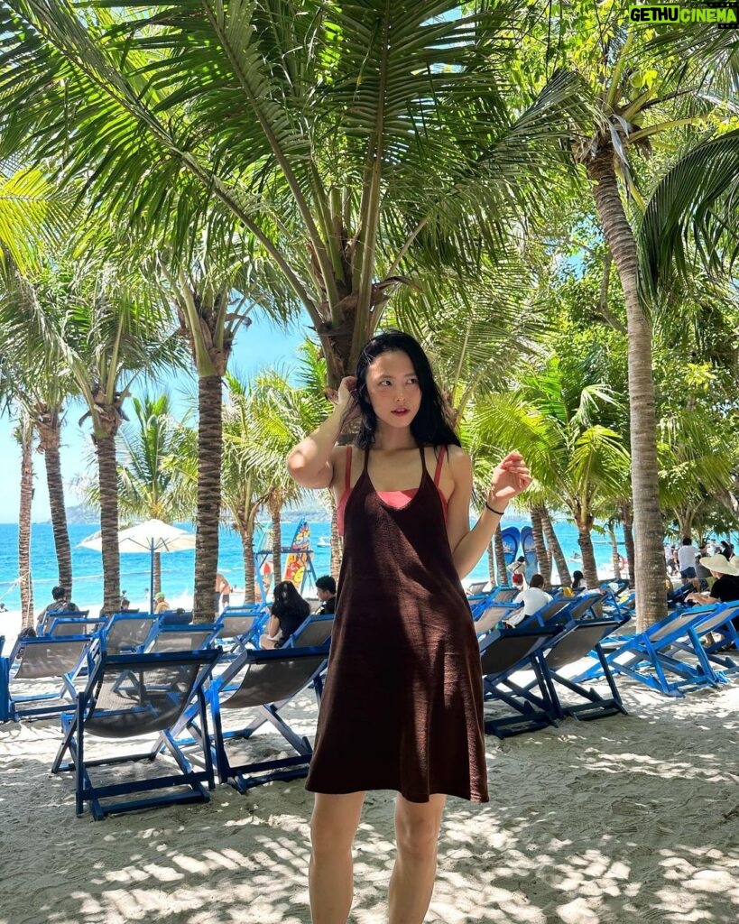 Go Eun-young Instagram - #최고 #여름 #행복 #✨