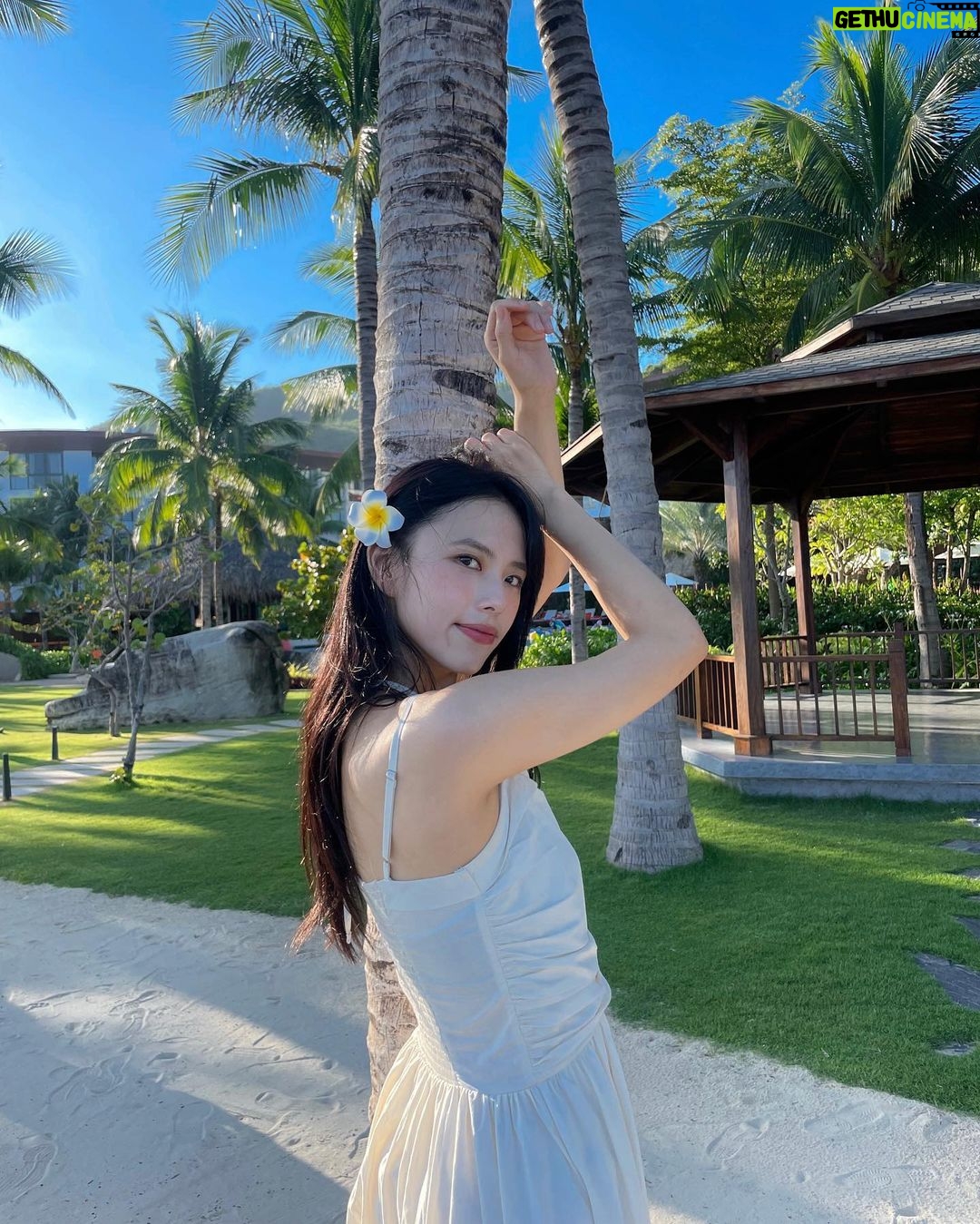 Go Eun-young Instagram - #나짱 #나트랑 너무 #이쁘다 !! 🌴#good 만 백번 하는 중 #여행 #최고 #베트남 💕 #vietnam #nhatrang Nha Trang