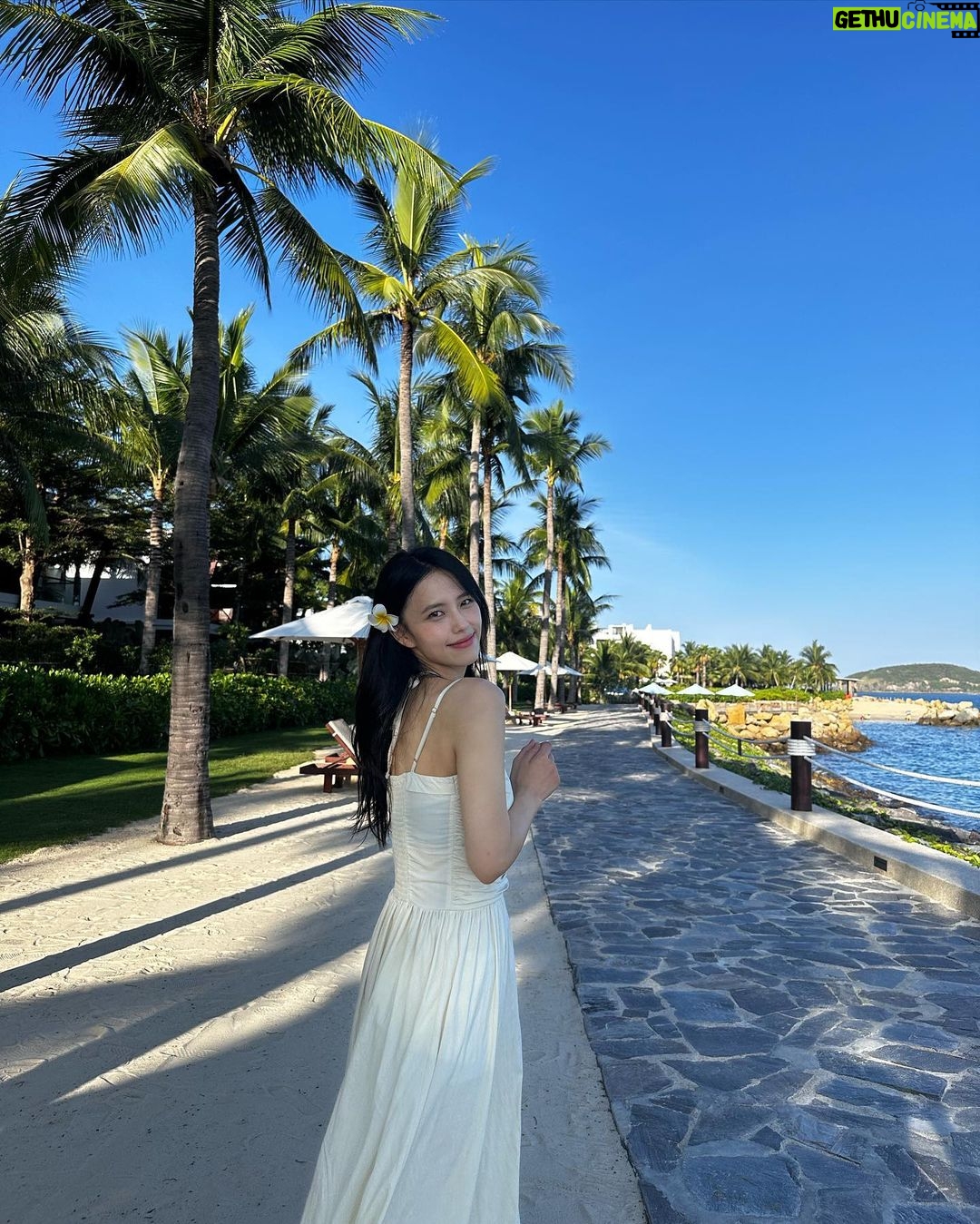 Go Eun-young Instagram - #나짱 #나트랑 너무 #이쁘다 !! 🌴#good 만 백번 하는 중 #여행 #최고 #베트남 💕 #vietnam #nhatrang Nha Trang