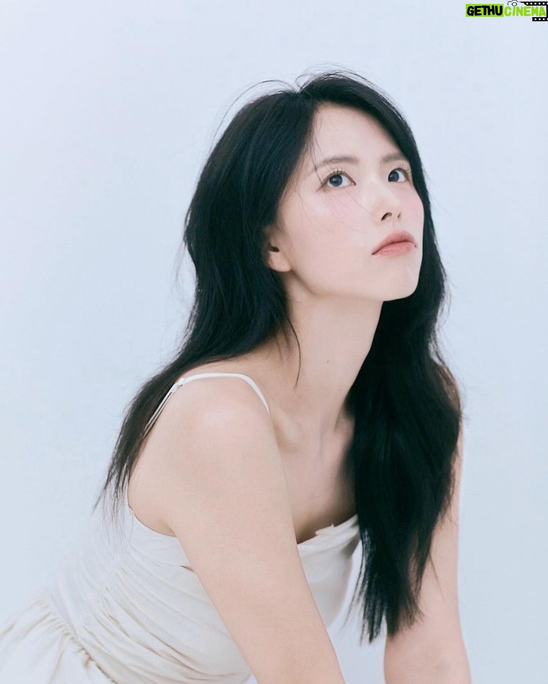 Go Eun-young Instagram - 예전에 작업한 #B컷 @farstar_studio 무보정본에 색감을 작가님 허락하에 제가 넣었어용 쿄쿄 . #프로필 #배우프로필 #사진 #작업 #photo
