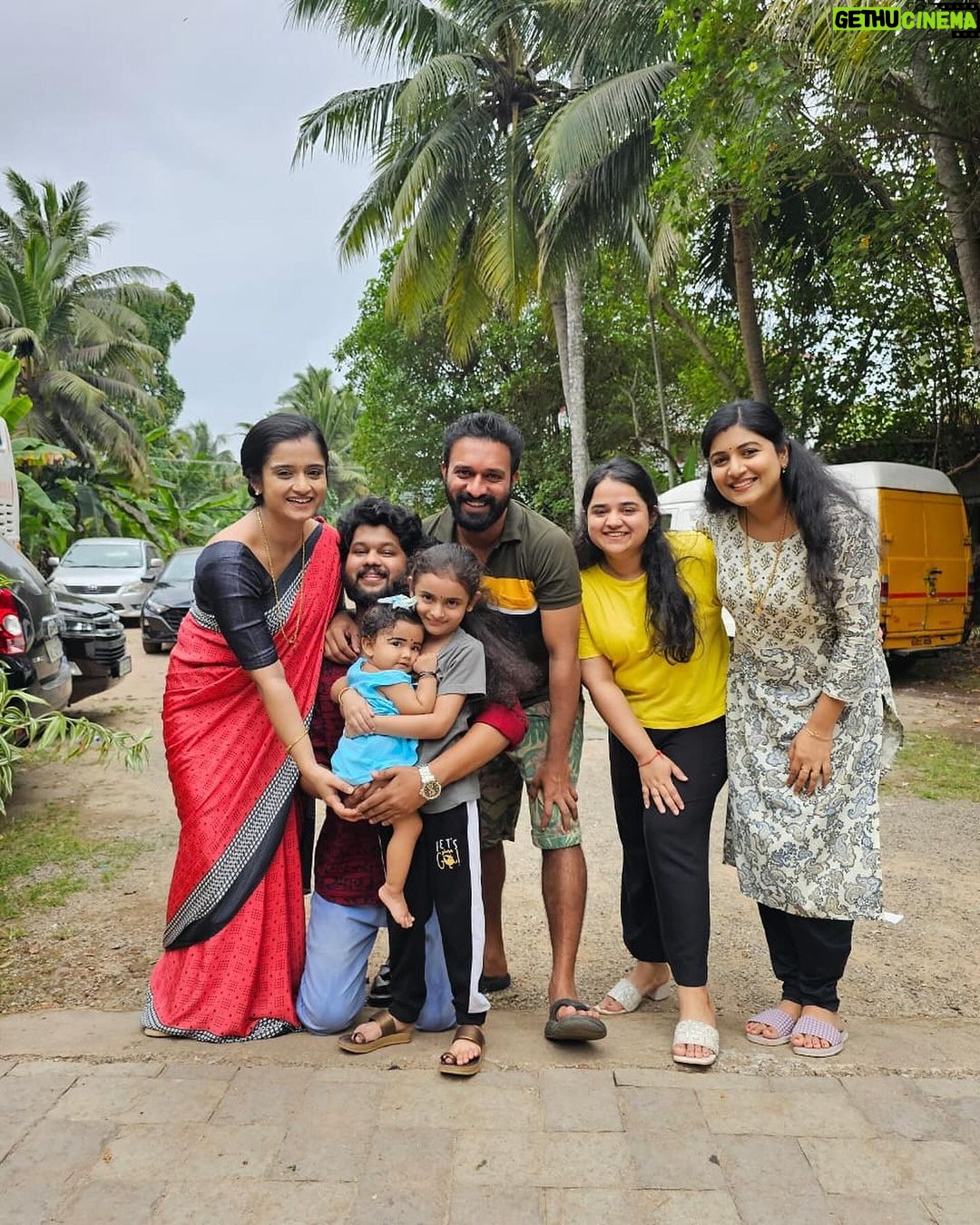 Gopika Anil Instagram - ♥️🥰 #familysince2020 #santhwanam #asianet #friendship #2024