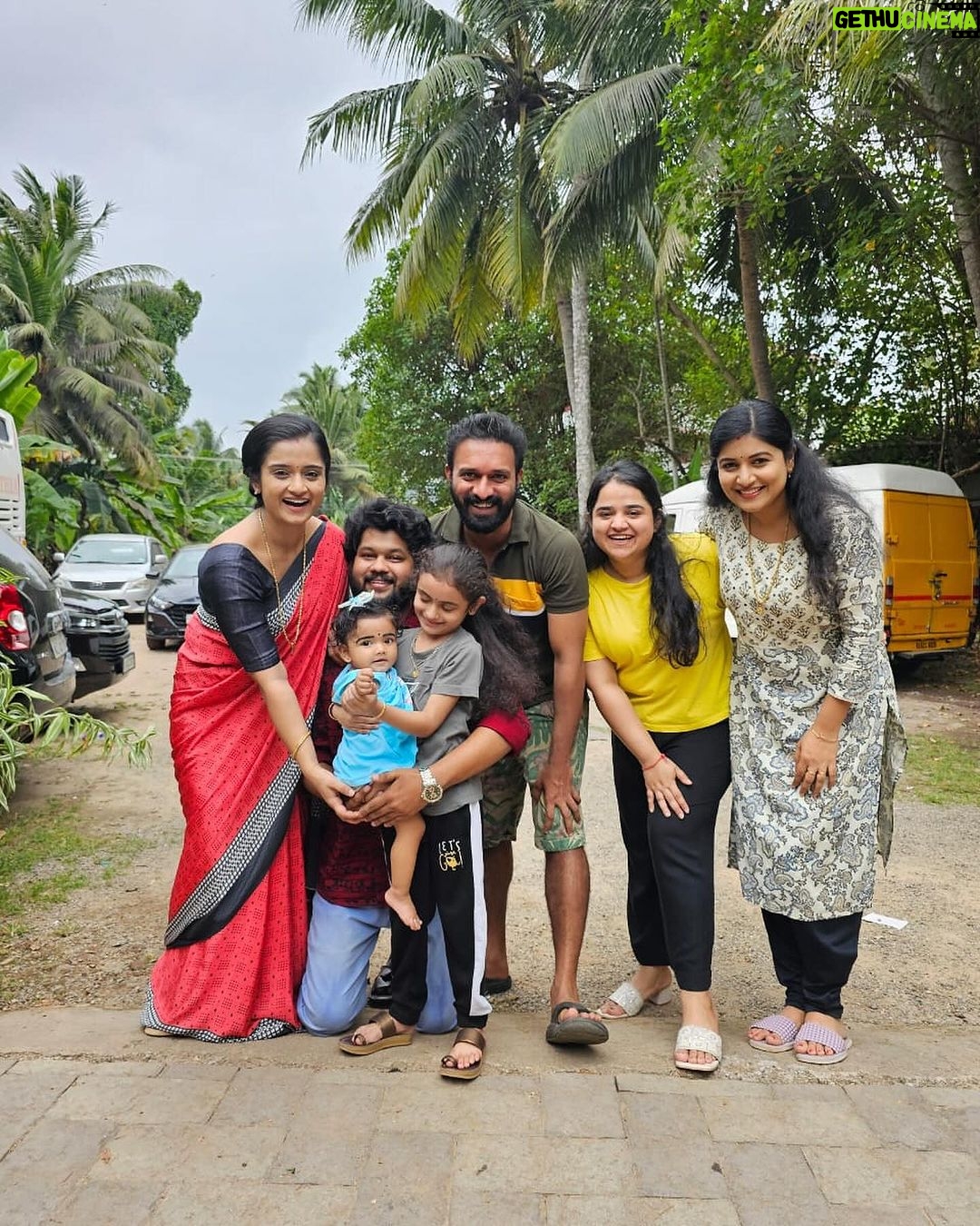 Gopika Anil Instagram - ♥️🥰 #familysince2020 #santhwanam #asianet #friendship #2024
