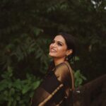 Gopika Ramesh Instagram - 🖤🙈💫 . H&M : @zara___makeover 📸: @merin__georg Retouch : @akn.jpeg