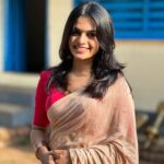 Gopika Ramesh Instagram - വിഷു ആശംസകൾ🌼 Vaikom Mahadeva Temple