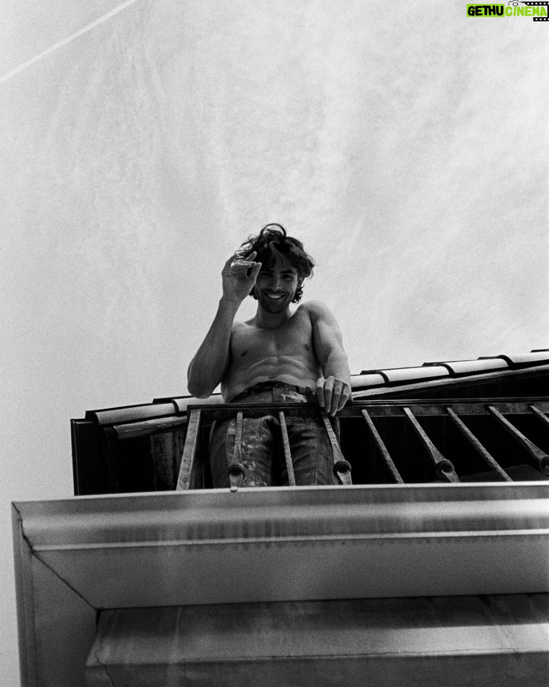Gordon Winarick - 1K Likes - @clientmagazine
‘ENCINO HILLS’
Shot by @chrisbernabeo
Styled by @kaitlusk
Grooming by @tatiyanaelias
Edit by @maya.tippett