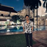 Gourab Chatterjee Instagram - Dancing in the moonlight. Disclaimer - Dancing is not my area of expertise and the caption is solely for the purpose of depicting the picture in a 'wannabe' fashion. 😋 🤳 @devlinakumar The Oberoi Grand, Kolkata